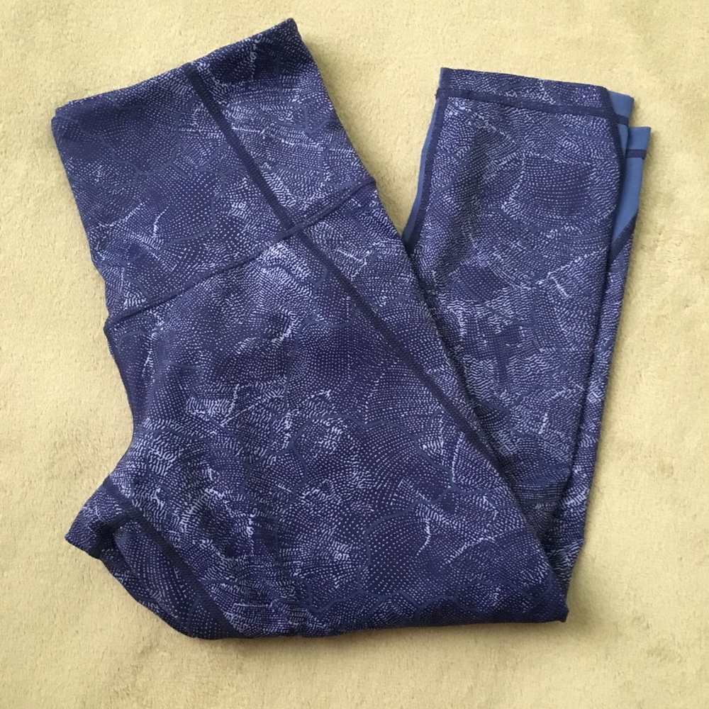 Zella Crop Capri blue purple Leggings size M